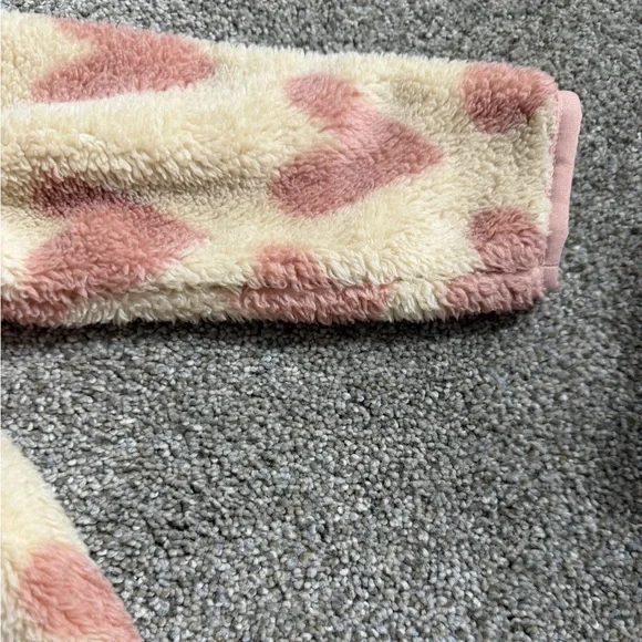 Hanna Andersson Print Recycled Marshmallow Fleece Jacket in Oat Hearts Size 2T - Picture 8 of 15